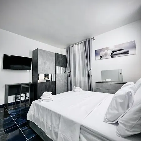 Seven Nights Bed & Breakfast Bologna